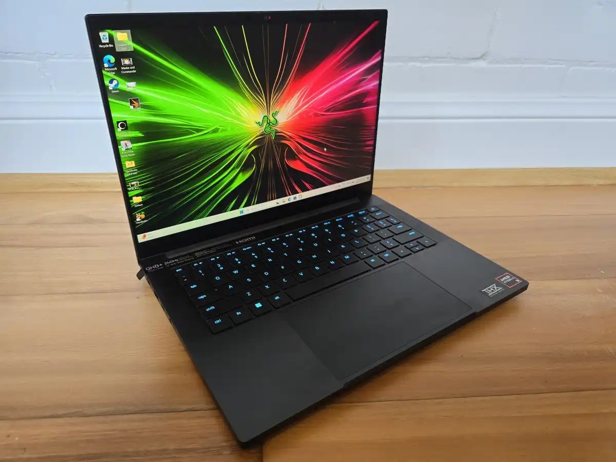 Razer Blade 14 01