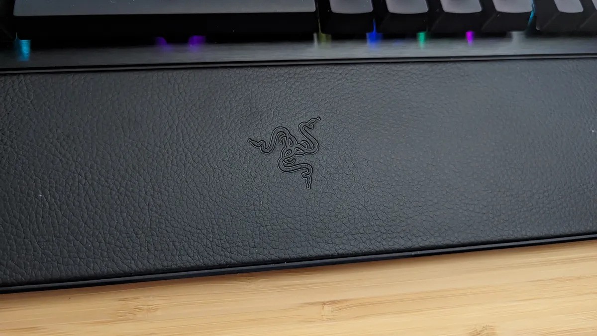 Razer Huntsman V3 Pro TKL 02