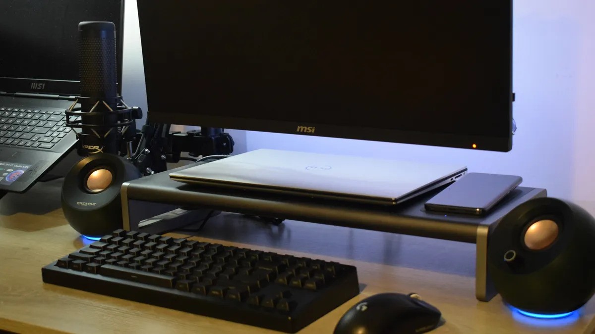 Anker 675 USB C Docking Station 08