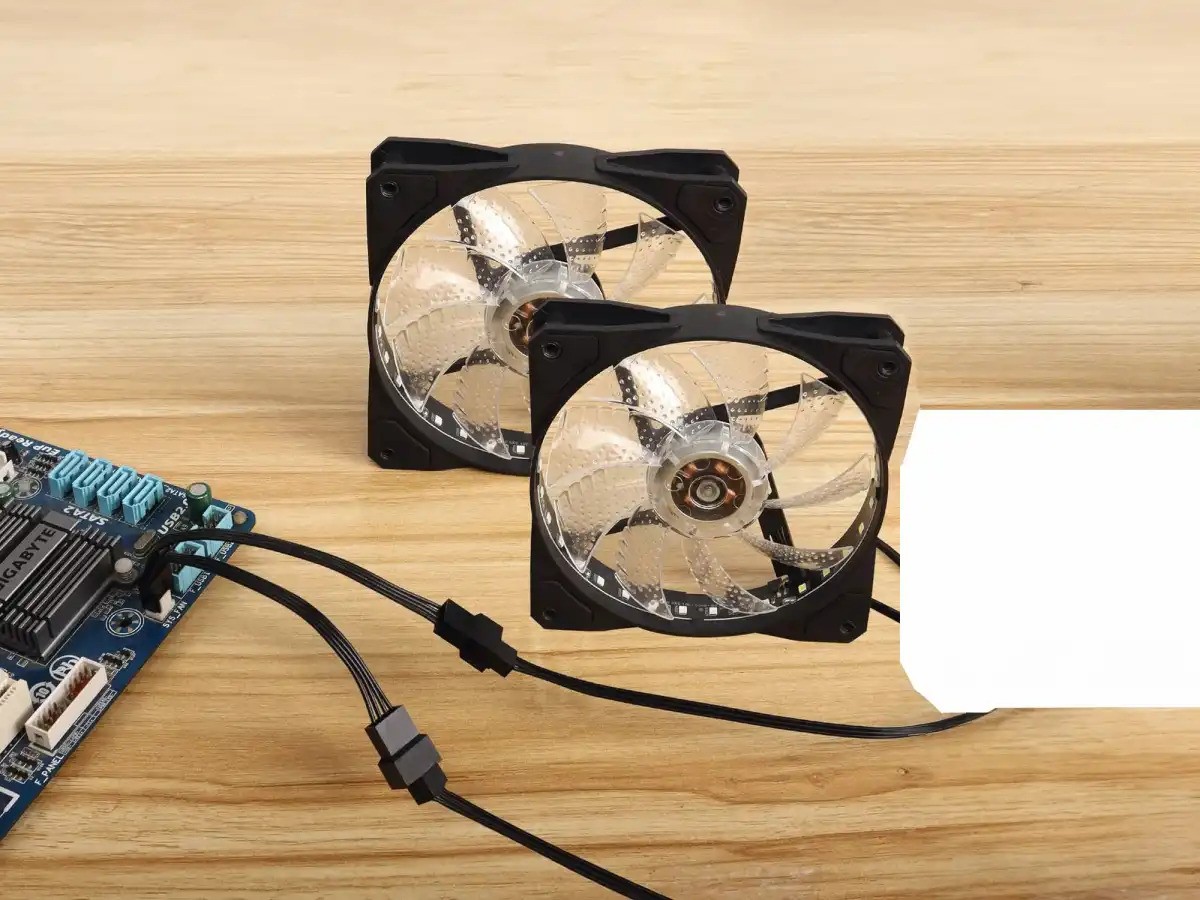 CPU-FAN so với CPU-OPT trên bo mạch chủ: Sự khác biệt là gì? 3 CPU FAN so voi CPU OPT tren bo mach chu Su khac biet la gi 03
