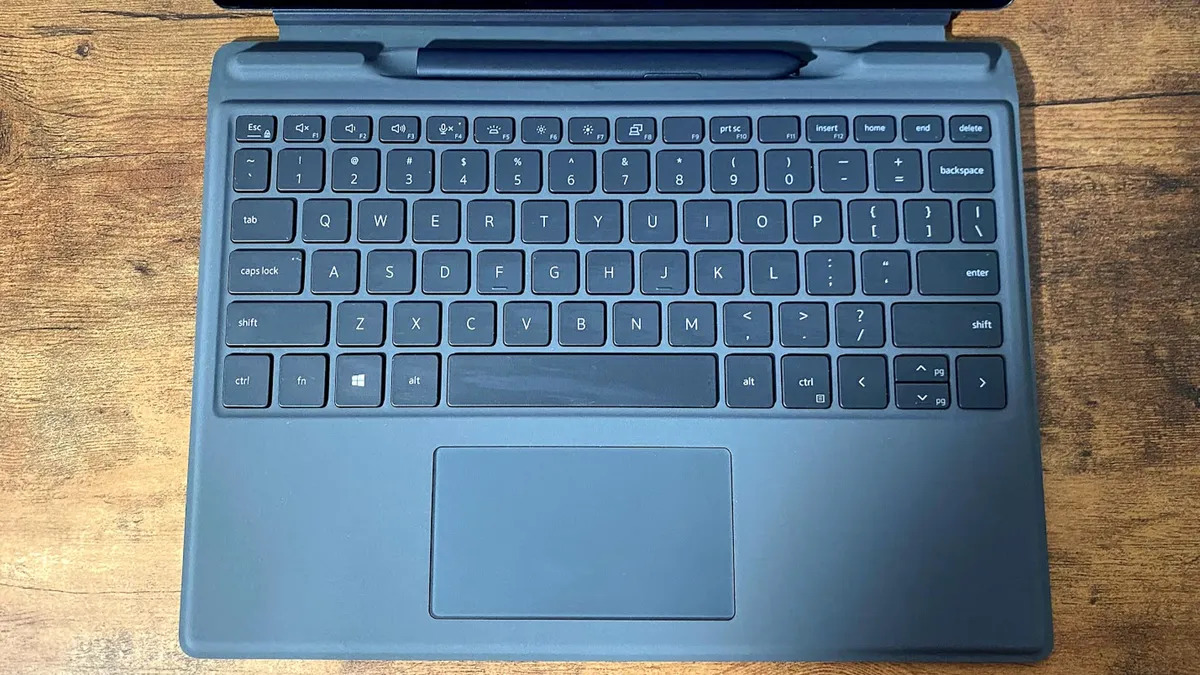 Dell Latitude 7320 Detachable 2in1 07