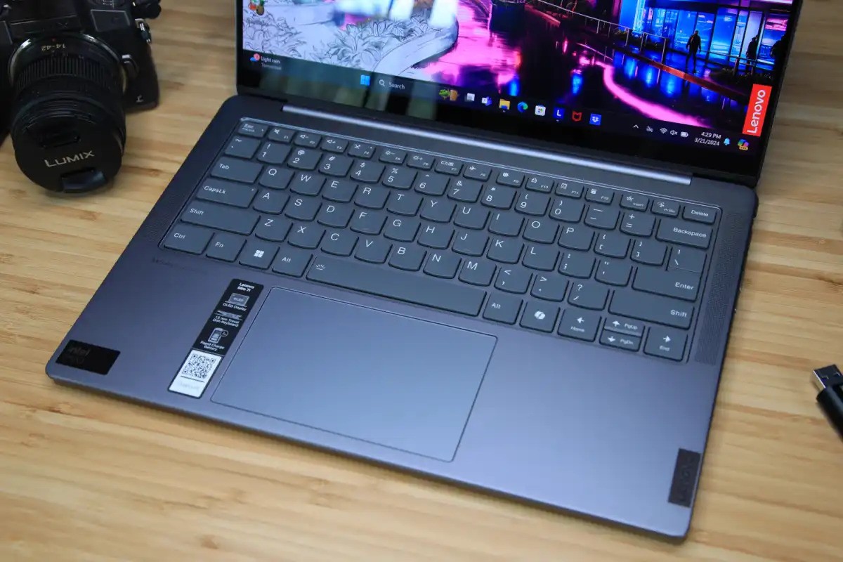 Lenovo Slim 7 14 Gen 9 03