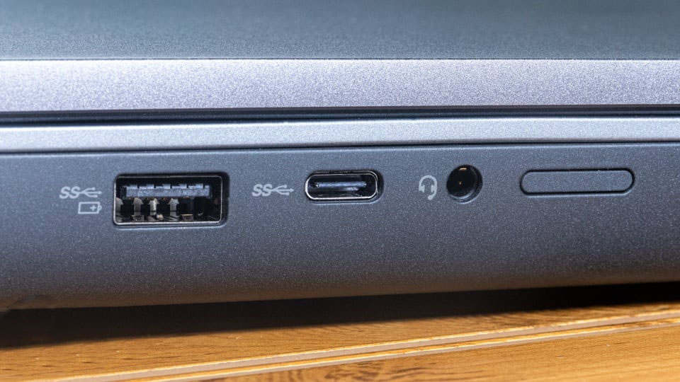 Lenovo ThinkPad P16 Gen 1 03