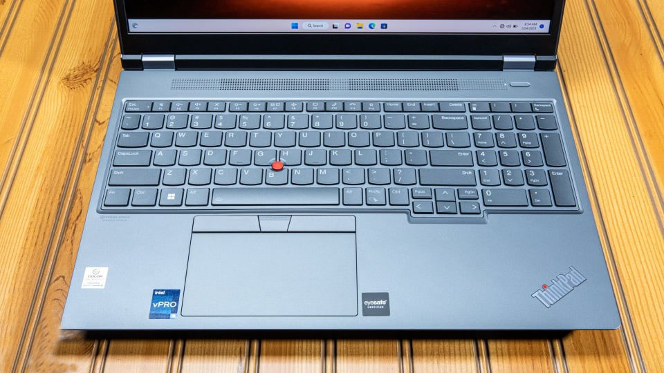 Lenovo ThinkPad P16 Gen 1 06