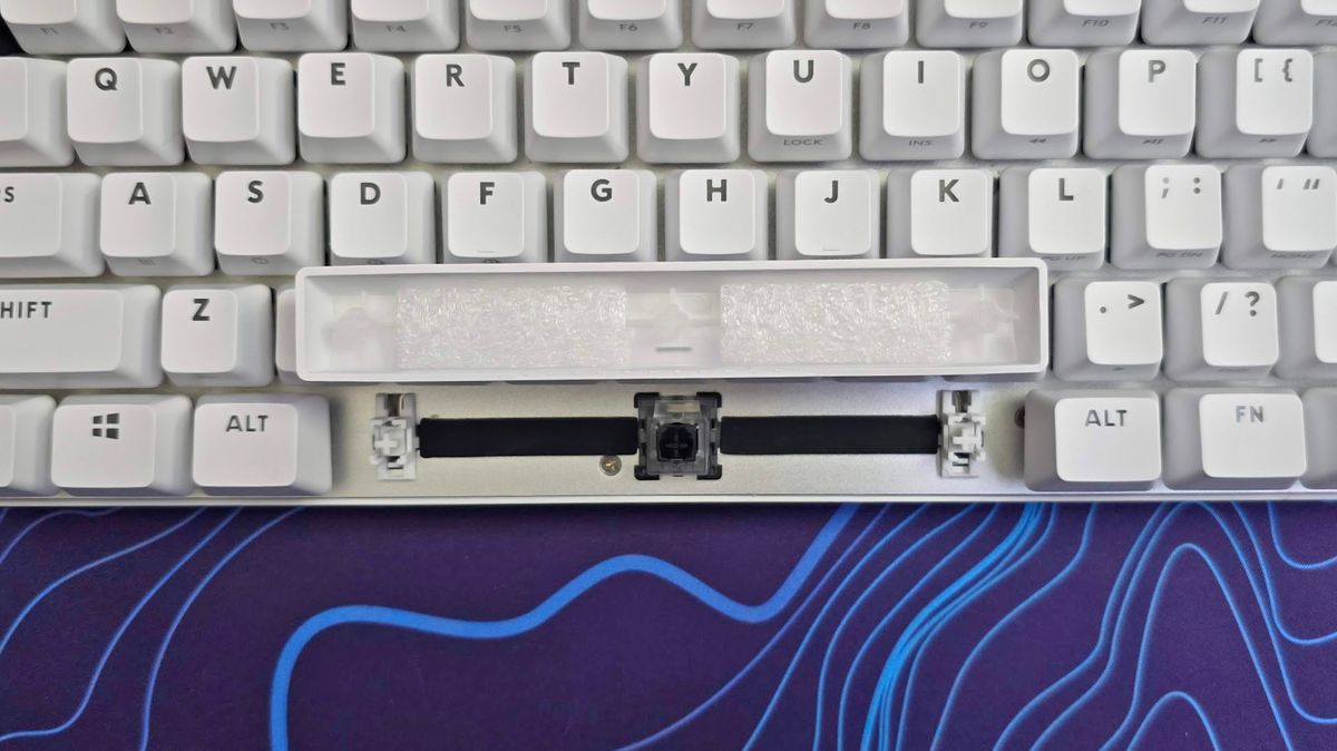 Logitech G Pro X 60 Lightspeed 09