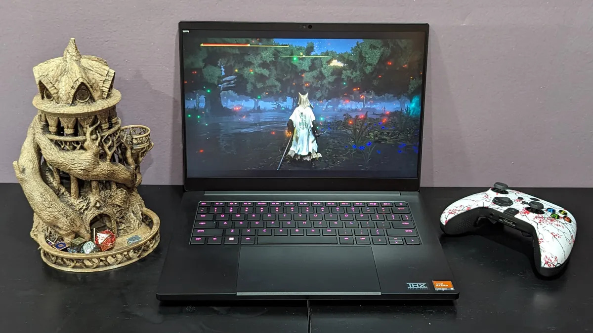 Asus Zephyrus G14 so với Razer Blade 14: Laptop gaming nhỏ gọn nào phù hợp với bạn? 13 Asus Zephyrus G14 vs. Razer Blade 14 04