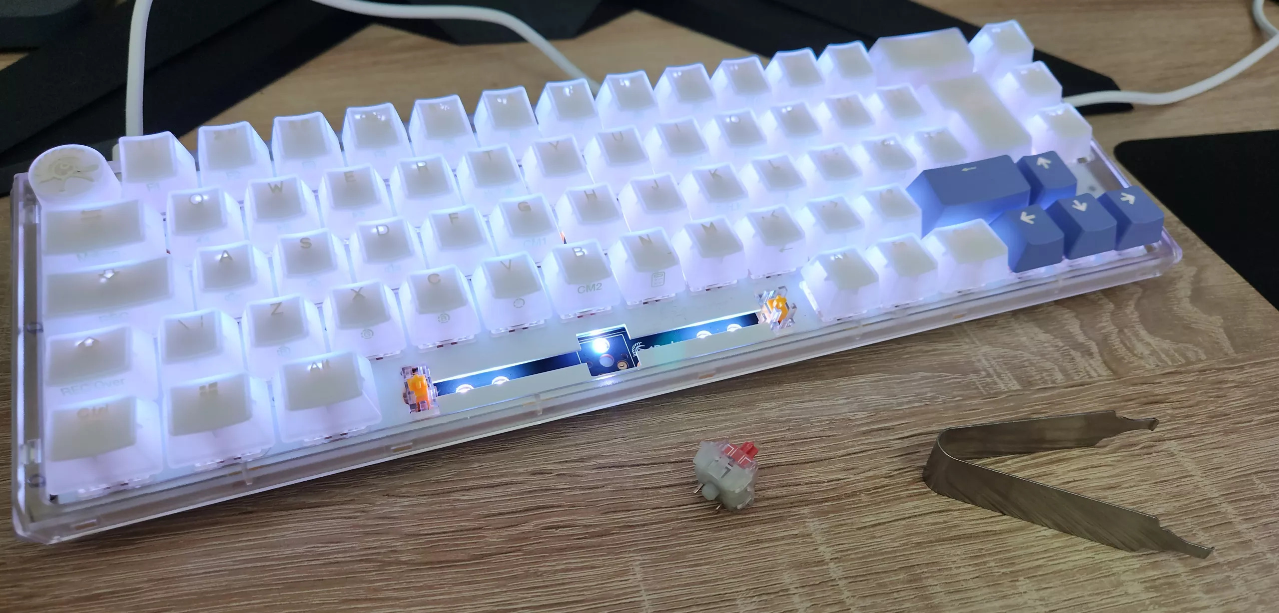 Ban Phim Ducky One 3 SF Aura 06