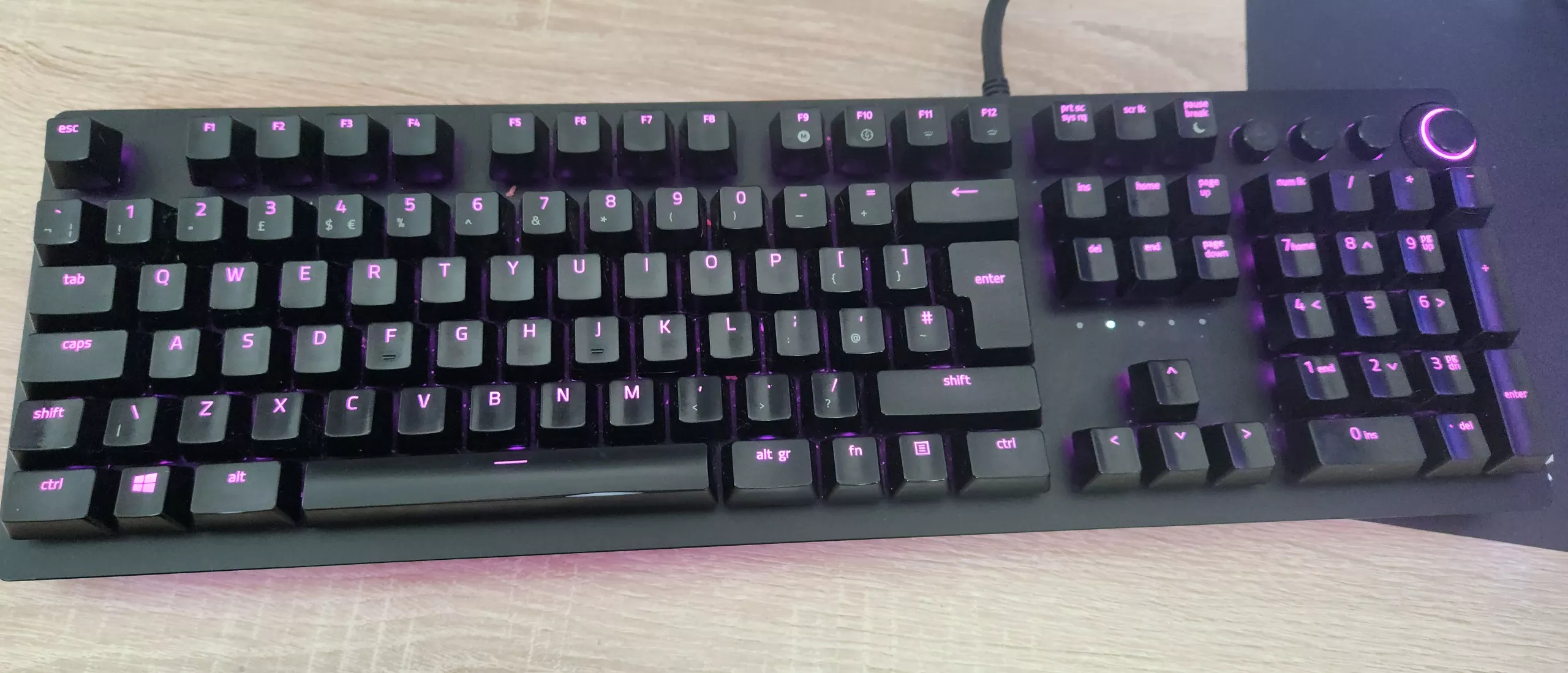 Ban Phim Ducky One 3 SF Aura 09