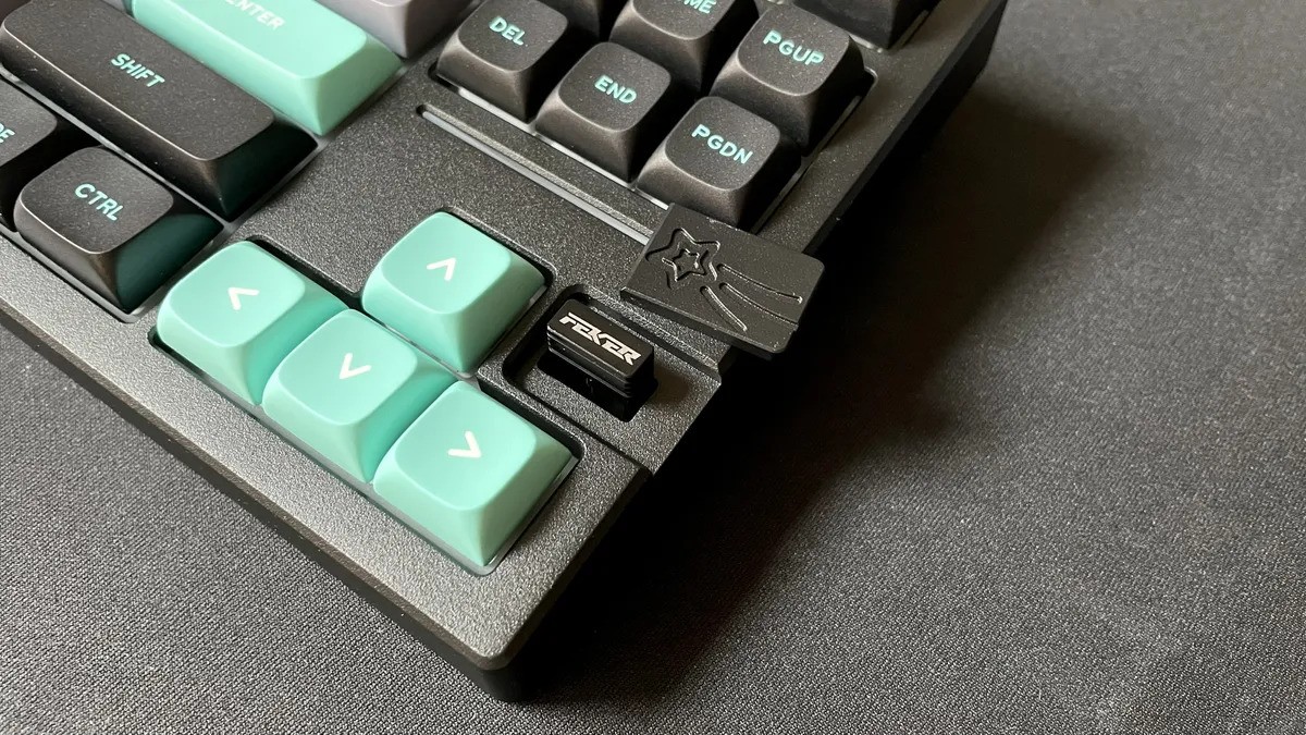 Epomaker x Feker Galaxy 80 keyboard 04