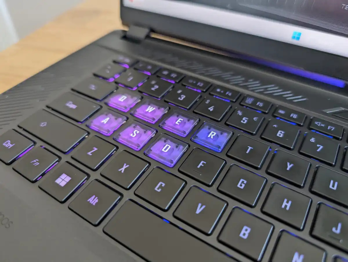 Gigabyte Aorus 16X 05