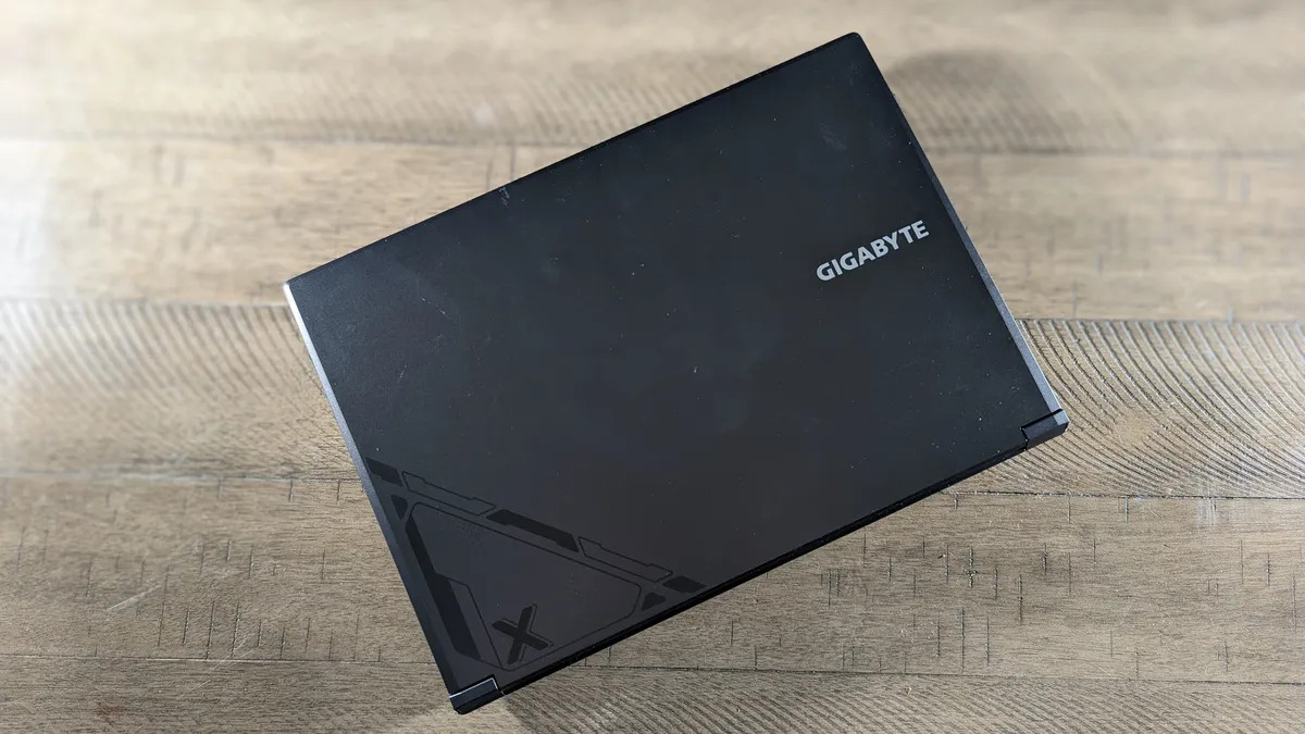 Gigabyte G6X 9KG 2024 08