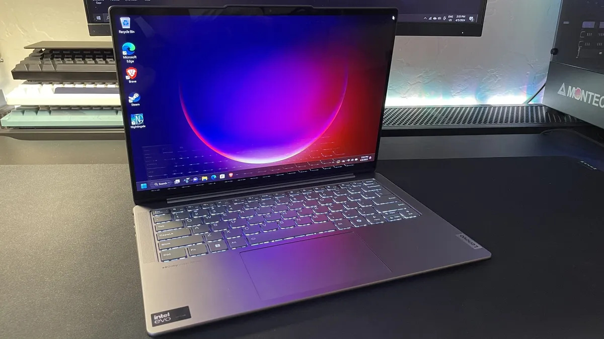 Lenovo Yoga 7i vs Lenovo Slim 7i: Bạn nên mua laptop Lenovo Gen 9 nào? 19 Lenovo Yoga 7i vs Lenovo Slim 7i 08
