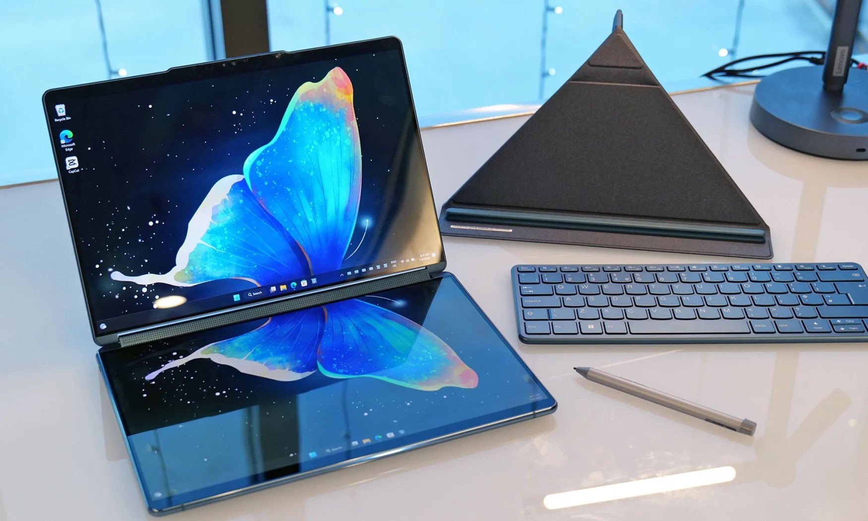 Lenovo Yoga Book 9i Gen 9 Ban phim va trackpad 2