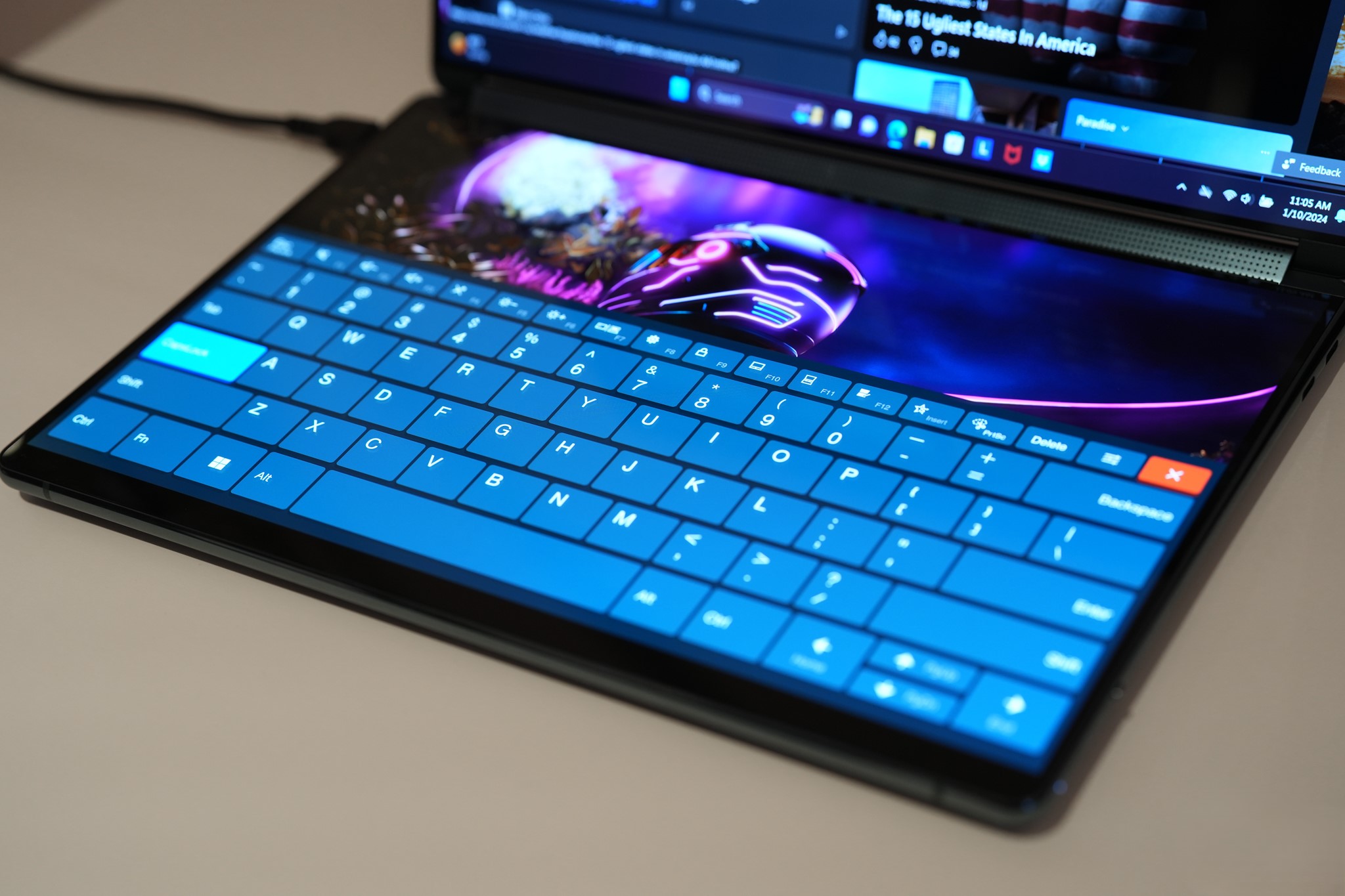 Lenovo Yoga Book 9i Gen 9Man hinh va loa