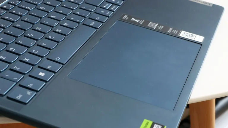 Lenovo Yoga Pro 9i 06