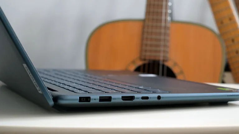 Lenovo Yoga Pro 9i 08