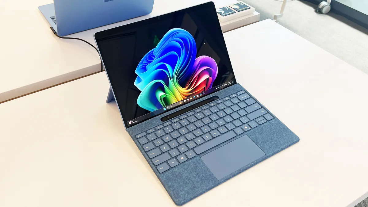 Trên tay: Microsoft Surface Pro: lần đầu tiên mang đến cho iPad Pro một thử thách nghiêm túc 5 Microsoft Surface Pro 04