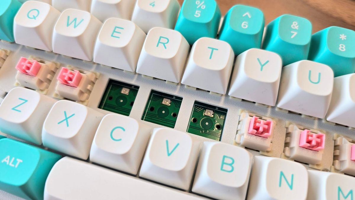 ban phim choi game tu tinh Redragon K683WB FIDD 06