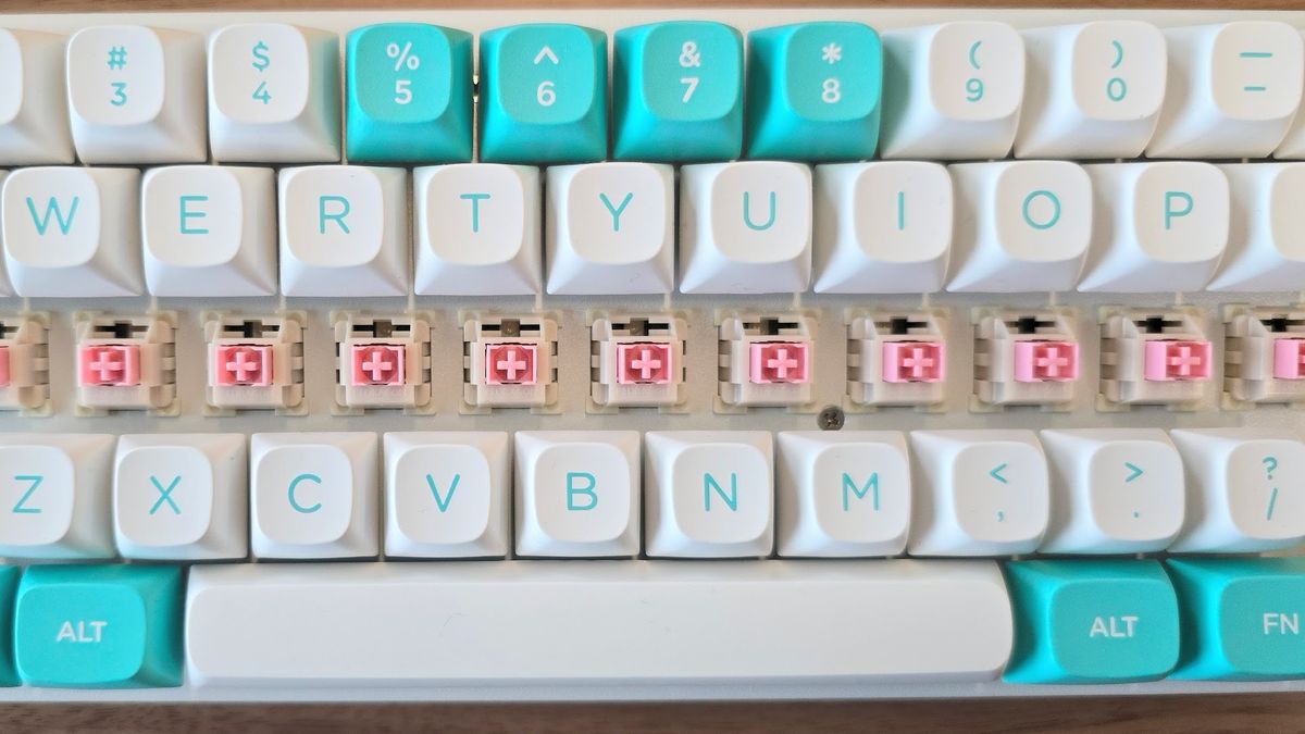 ban phim choi game tu tinh Redragon K683WB FIDD 11