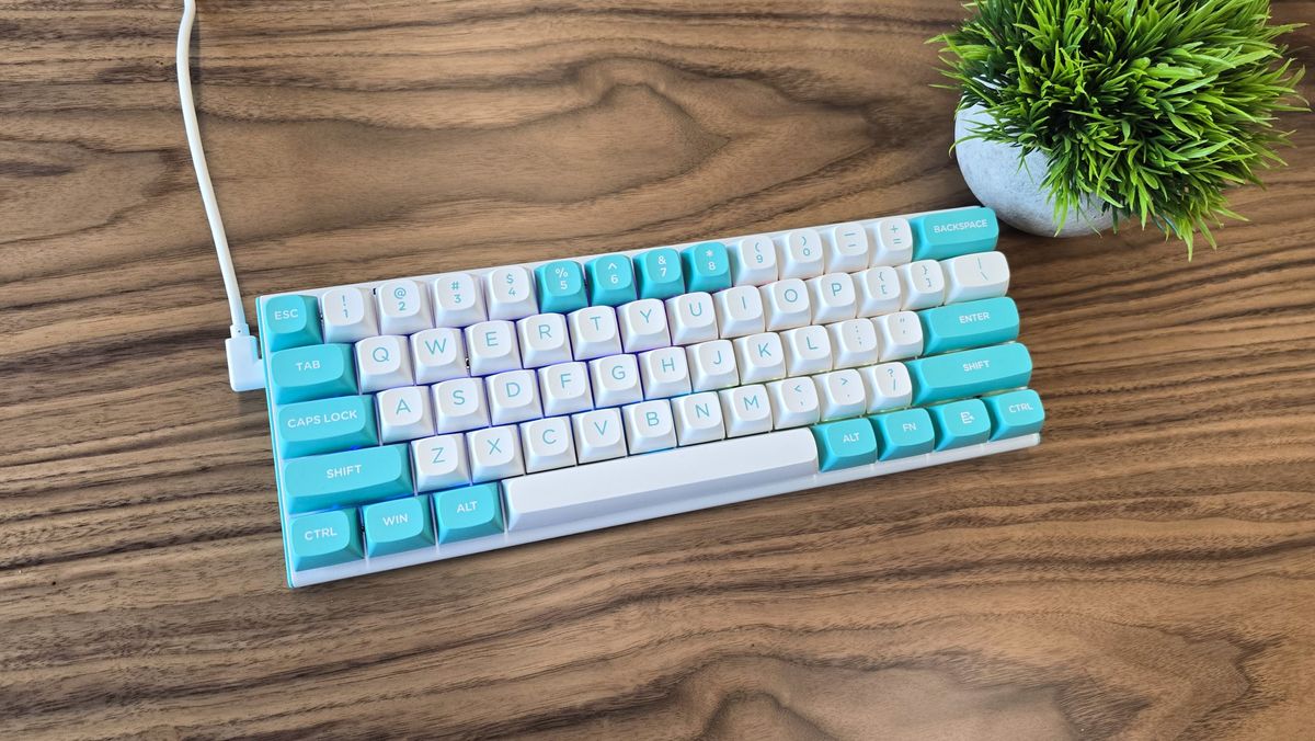 ban phim choi game tu tinh Redragon K683WB FIDD 16