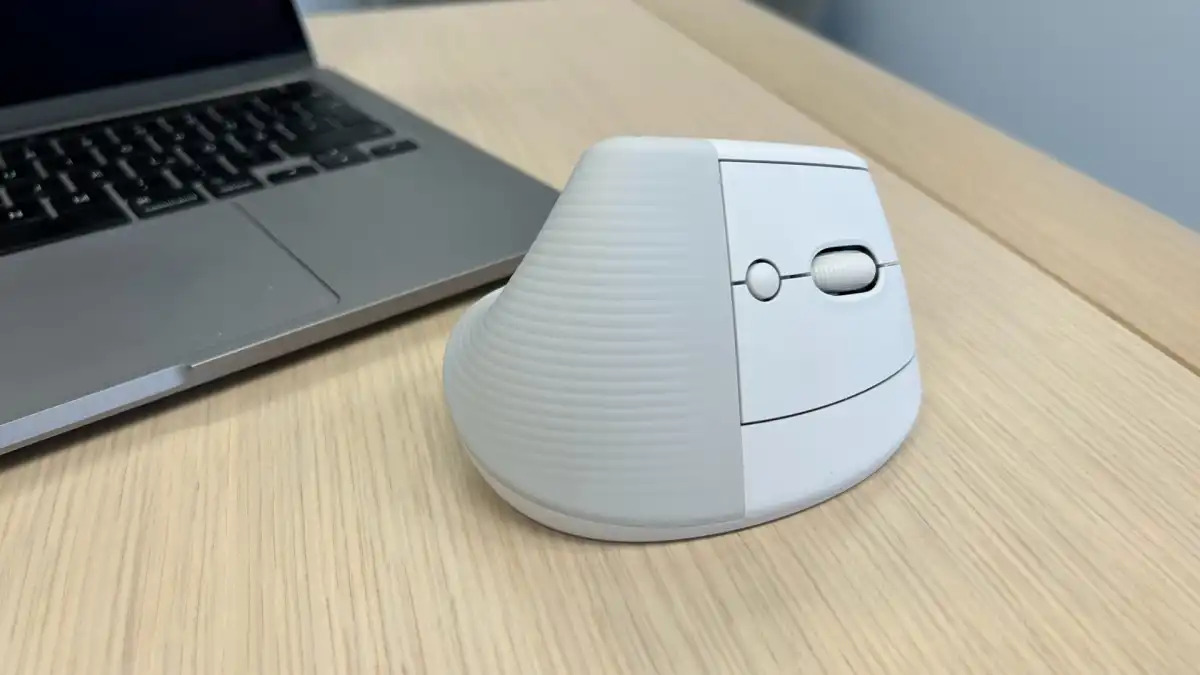 24 san pham cong nghe lam viec tai nha se nang tam van phong cua ban 13