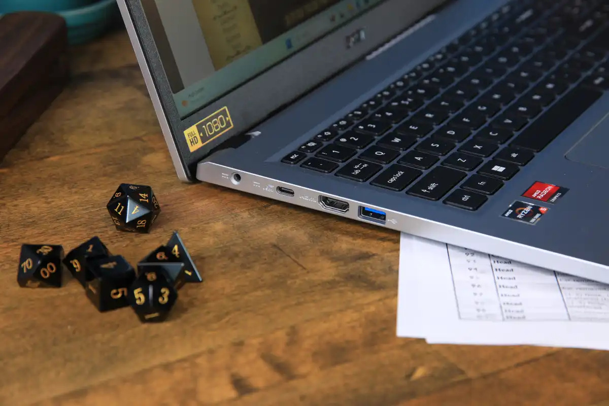 Đánh giá Acer Aspire 3: Laptop bình dân hay chỉ giá rẻ? 16 Acer Aspire 3 05