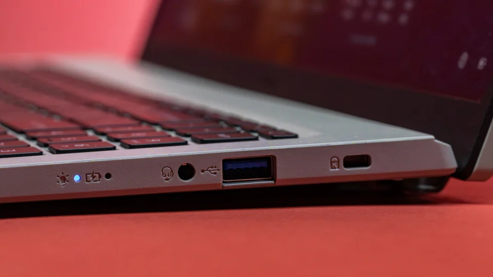 Acer Aspire Vero 2024 08