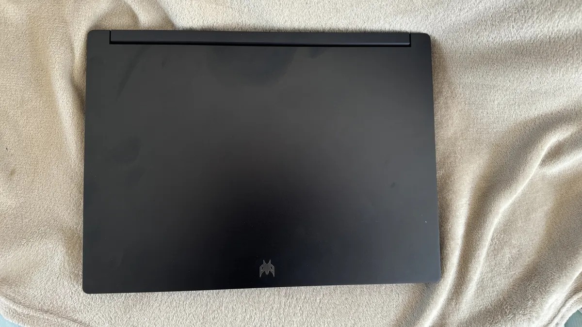 Acer Predator Triton 17 X 05