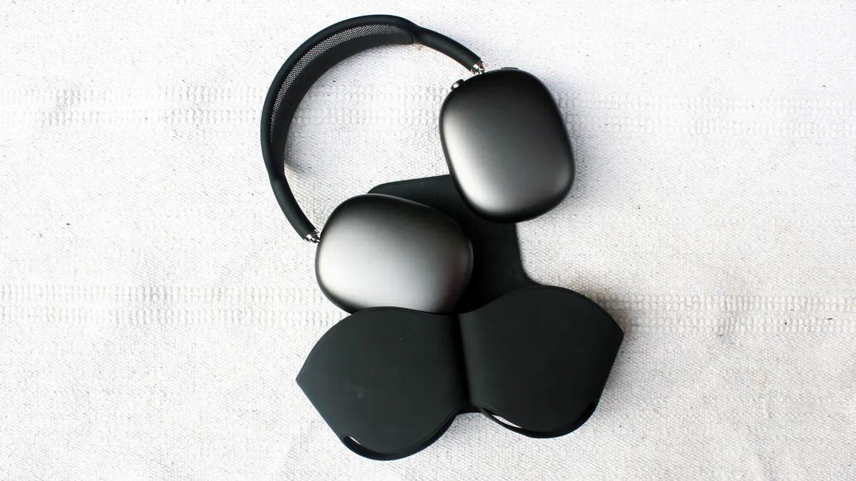 Apple AirPods Max 09