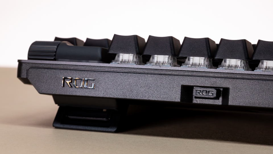 Asus ROG Strix Scope II 96 Wireless 02