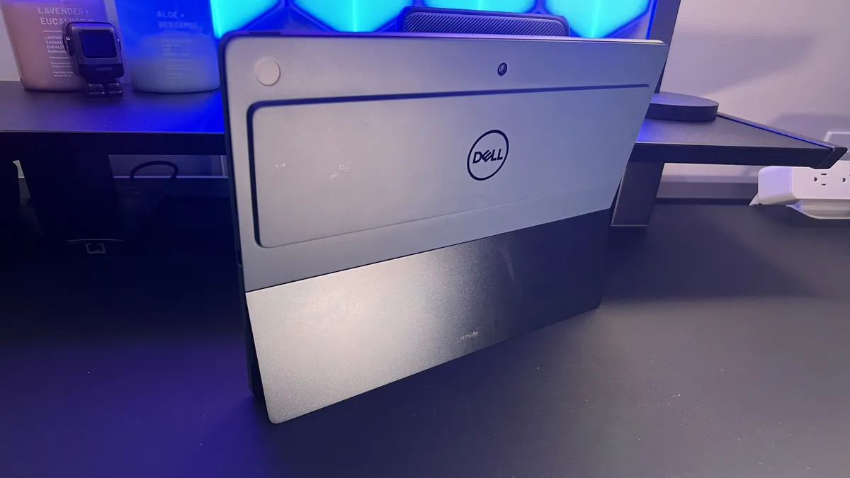 Dell Latitude 7350 Detachable 05