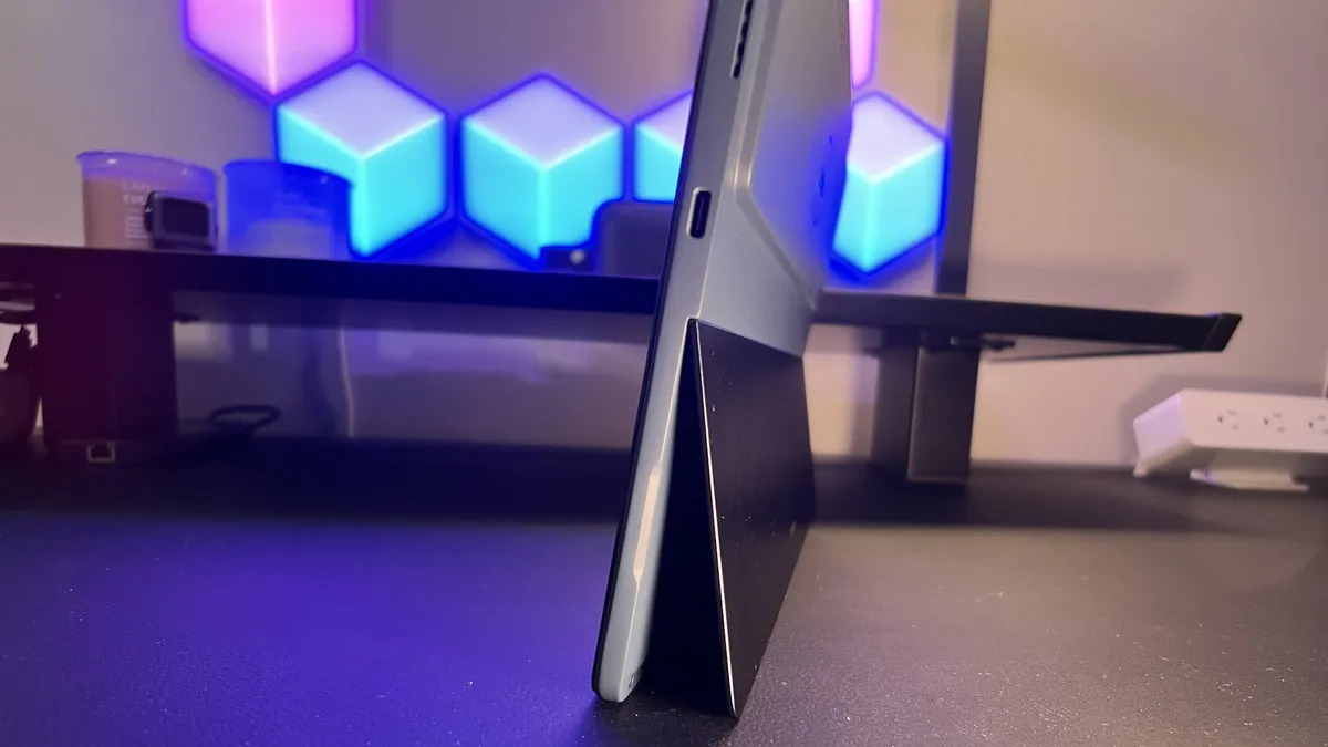 Dell Latitude 7350 Detachable 06