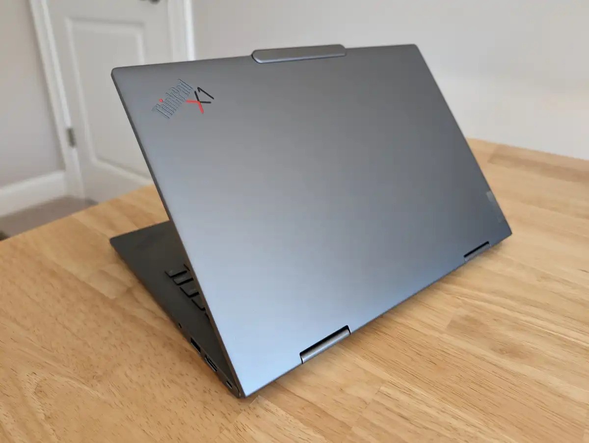 Lenovo ThinkPad X1 2in1 04