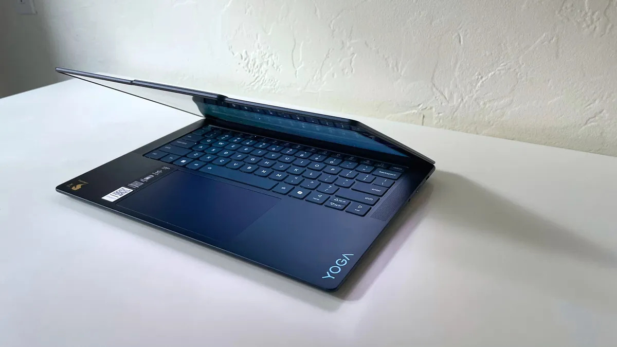 Lenovo Yoga Slim 7x 10