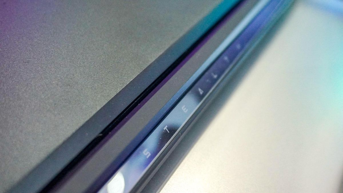 MSI Stealth A16 AI mo ra the he may tinh xach tay danh cho nguoi sang tao moi 02