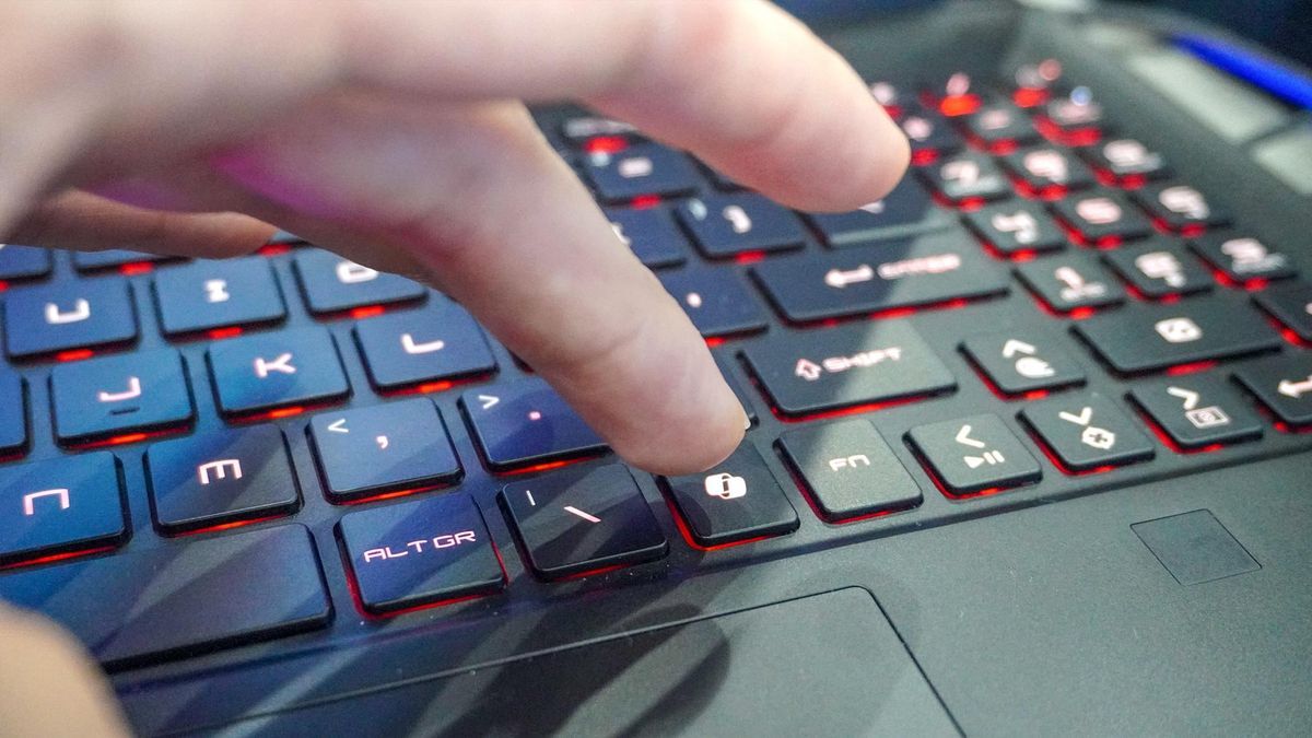 MSI Stealth A16 AI mo ra the he may tinh xach tay danh cho nguoi sang tao moi 04