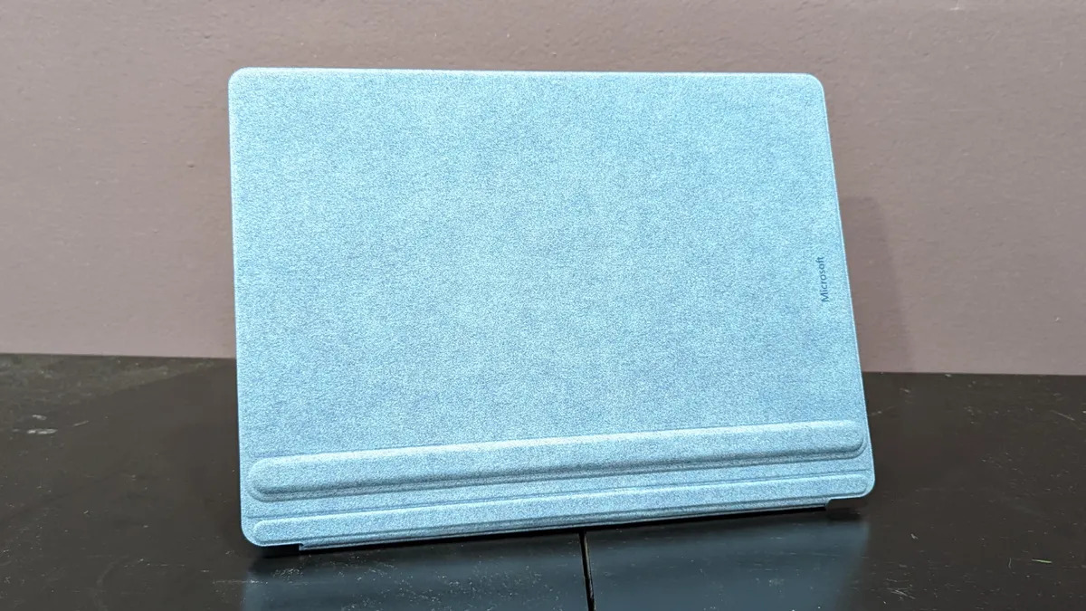 Microsoft Surface Pro Phien ban thu 11 05