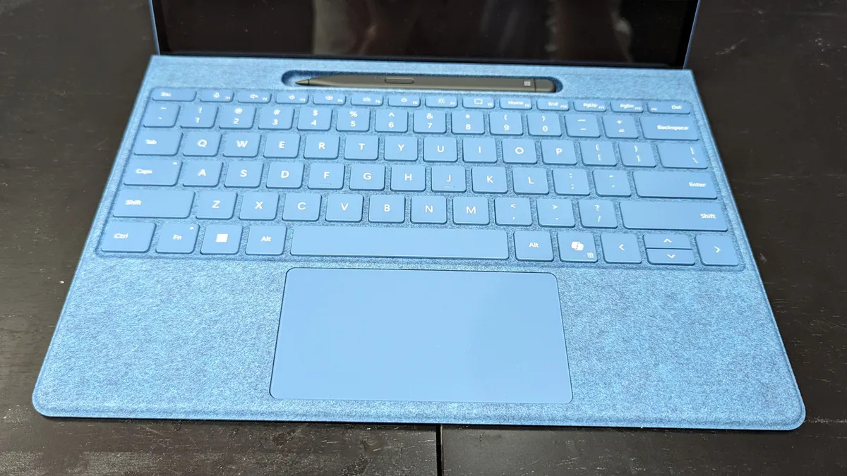Microsoft Surface Pro Phien ban thu 11 06