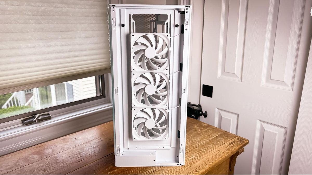 NZXT H7 Flow 2024 05