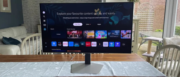 Samsung Odyssey S32G80SD 01