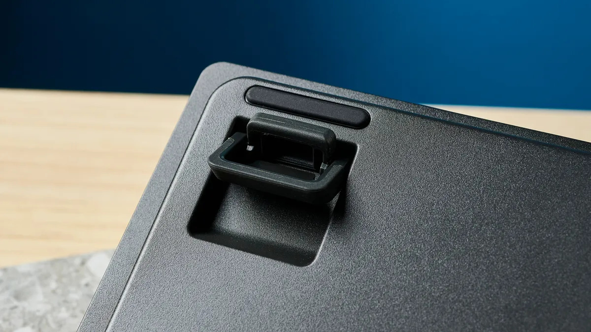 Đánh giá bàn phím SteelSeries Apex Pro Mini: Nhỏ, mạnh mẽ, sẵn sàng cạnh tranh 15 Ban Phim SteelSeries Apex Pro Mini 03