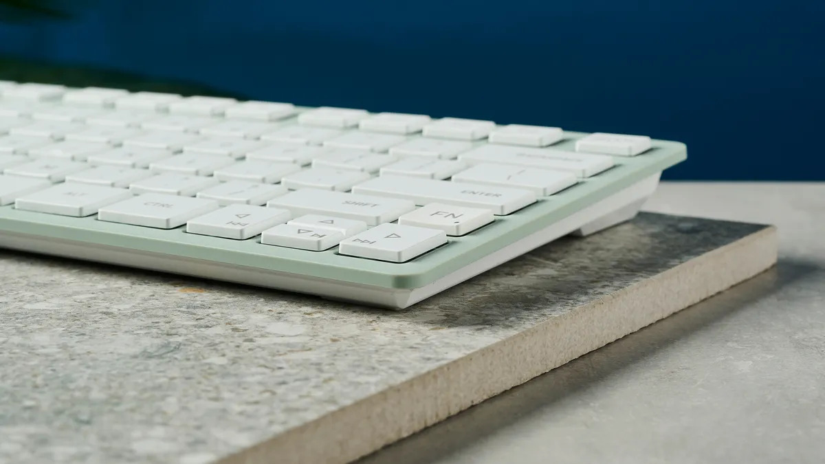 Cherry KW 7100 Mini BT 02