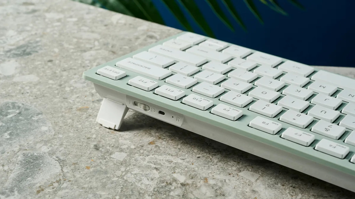 Cherry KW 7100 Mini BT 05