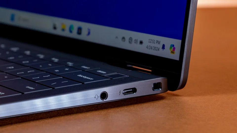 Dell Latitude 9450 2in1 07