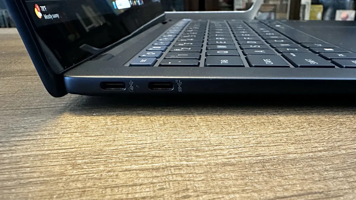 HP EliteBook Ultra 04