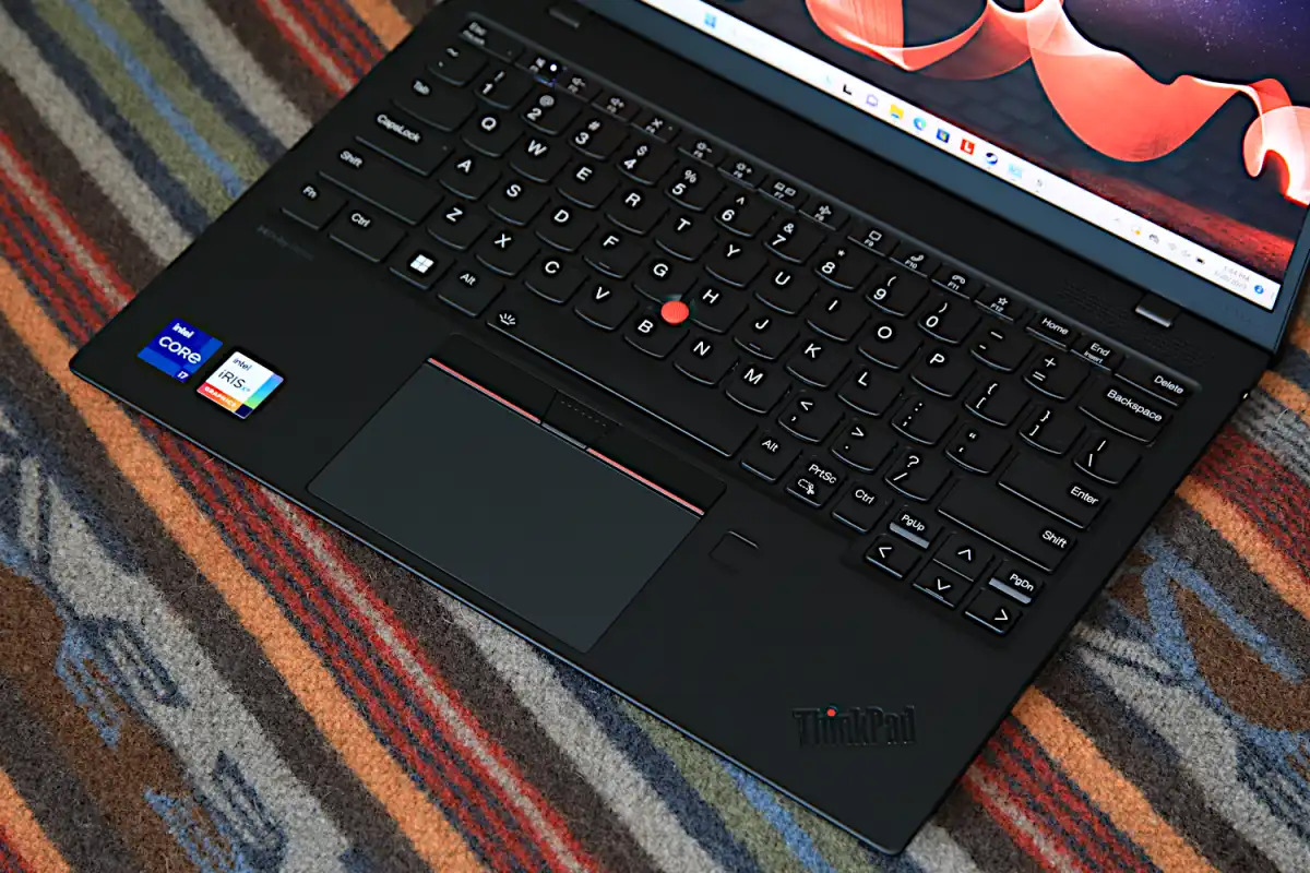 Lenovo ThinkPad X1 Nano 03