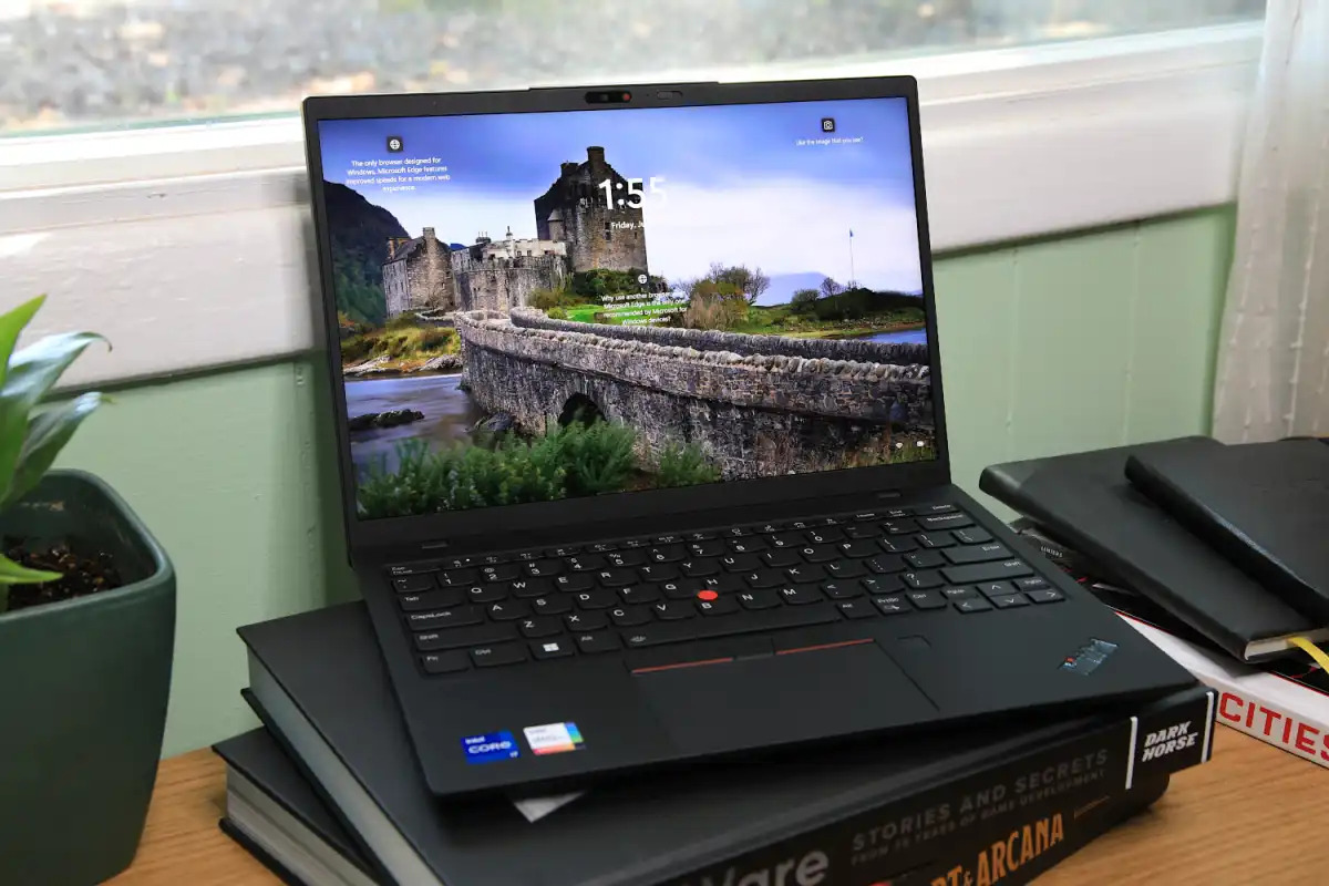 Lenovo ThinkPad X1 Nano 04