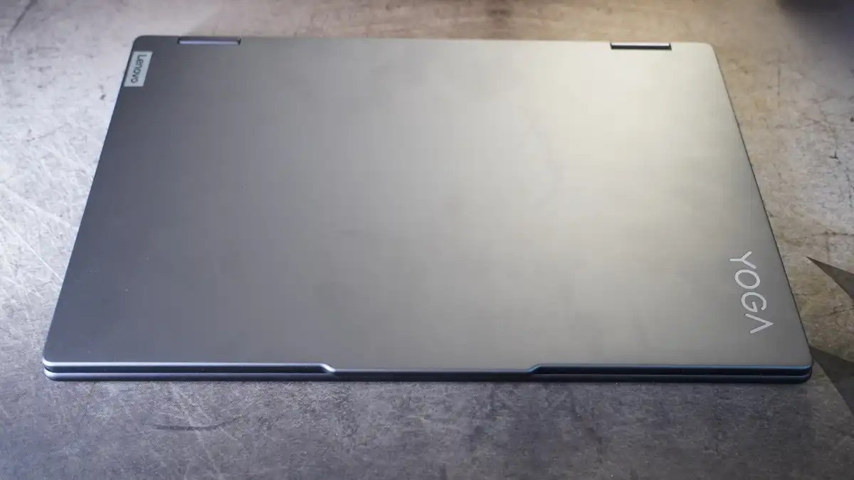 Lenovo Yoga 7i 02