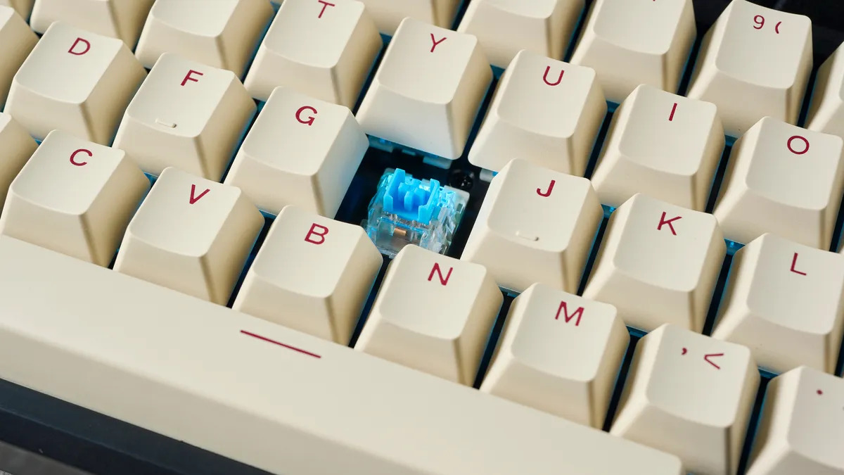 Đánh giá MageGee Sky87 12 MageGee Sky87 02