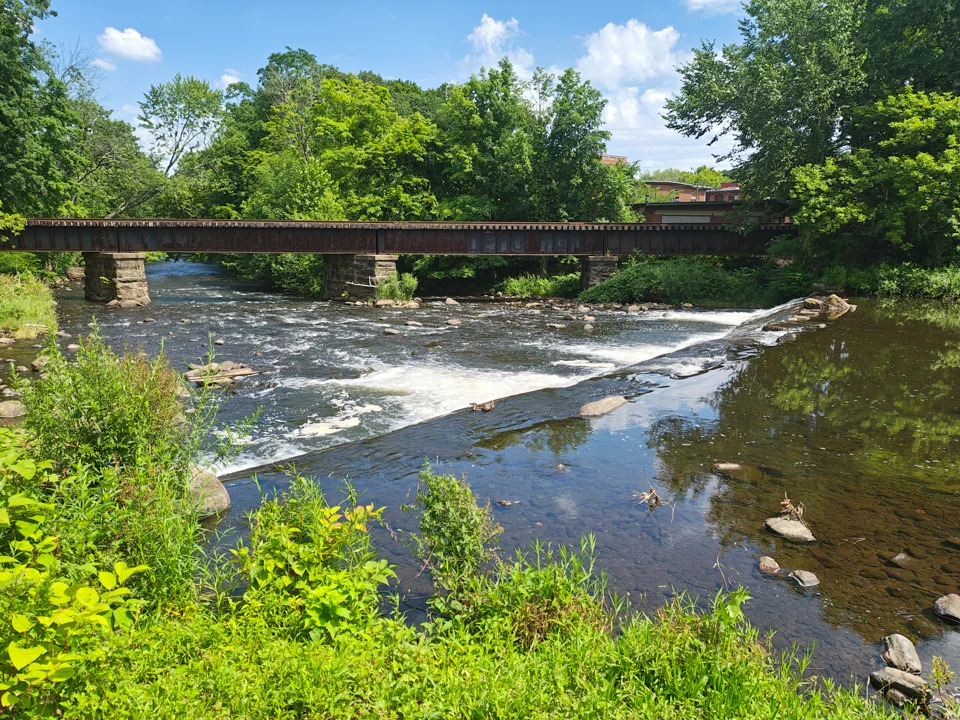 Motorola Razr 2024 11